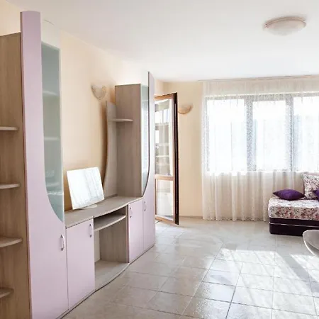 Apartment Amelia Siv